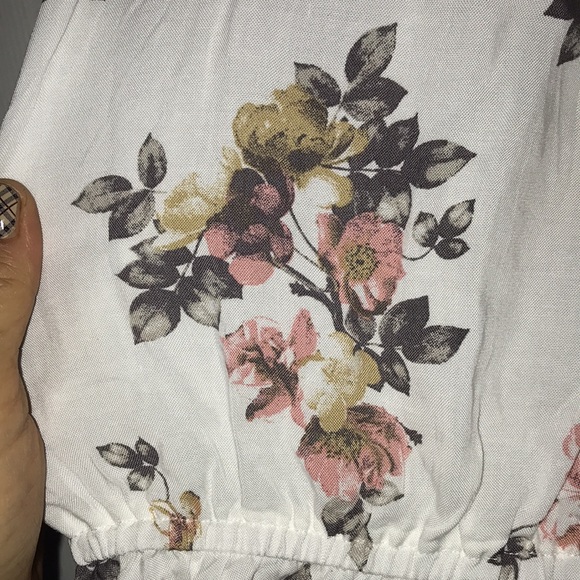 Fun summer dress! - Picture 4 of 4